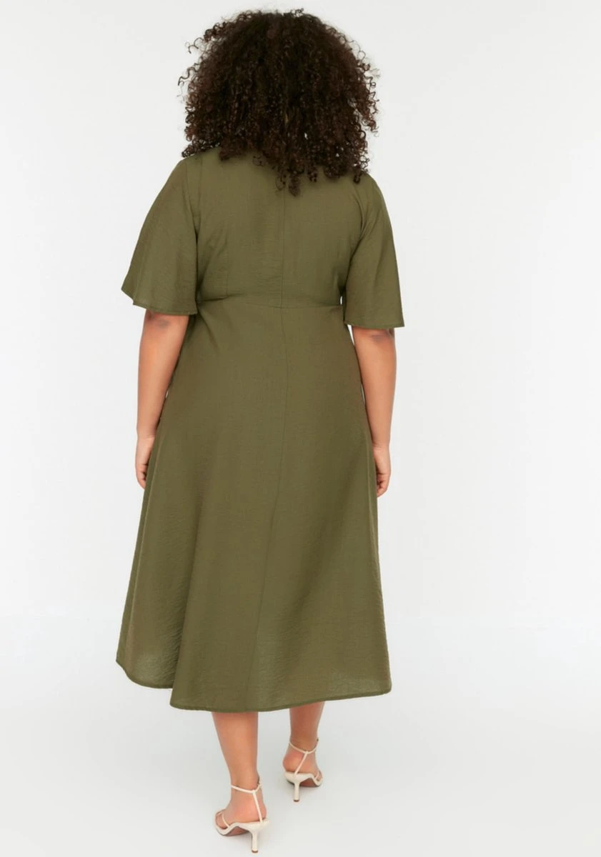 Trendyol Vrouwen Standaard Mouw V-hals Omslag Grote Maten Jurk 6 Trendyol Vrouwen Standaard Mouw V-hals Omslag Grote Maten Jurk - Afbeelding 6