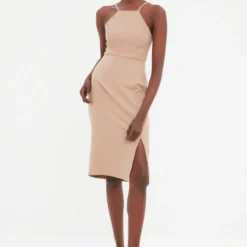Trendyol Vrouwen Standaard Mouw Halternek Bodycon Jurk