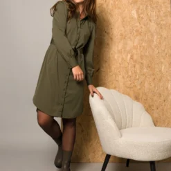 IVY BEAU Nicole Jurk - Olive - Maat 46 9 IVY BEAU Nicole Jurk - Olive - Maat 46 -Trendy Meid Verkoop 876x1200 8