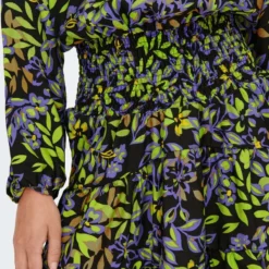 Only Jurk Onlalora L/s Smock Dress Ptm 15271633 Black/town Flowe Dames Maat - M -Trendy Meid Verkoop 900x1200 279