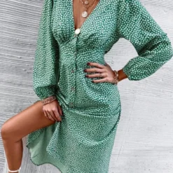 Merkloos MKL - Dames Zomerjurk - Boho Vrolijke Bloemetjes Jurk Knoop - Franse Mode Vrouwen Groene Bloemen Print Jurk V-hals Vintage Lange Mouw Dames Midi Jurk Maat S -Trendy Meid Verkoop 902x1200 3