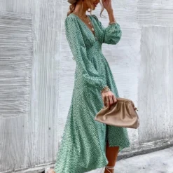 Merkloos MKL - Dames Zomerjurk - Boho Vrolijke Bloemetjes Jurk Knoop - Franse Mode Vrouwen Groene Bloemen Print Jurk V-hals Vintage Lange Mouw Dames Midi Jurk Maat S -Trendy Meid Verkoop 902x1200 4