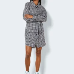 NOISY MAY NMERIK L/S SHIRT DRESS WVN Dames Jurk - Maat S -Trendy Meid Verkoop 922x1200