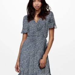 ONLY ONLOLIVIA S/S WRAP DRESS WVN NOOS Dames Jurk - Maat 34 17 ONLY ONLOLIVIA S/S WRAP DRESS WVN NOOS Dames Jurk - Maat 34 -Trendy Meid Verkoop 943x1200 3
